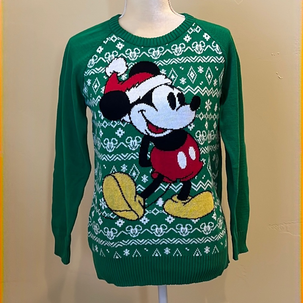 Women’s  Minnie holiday sweater